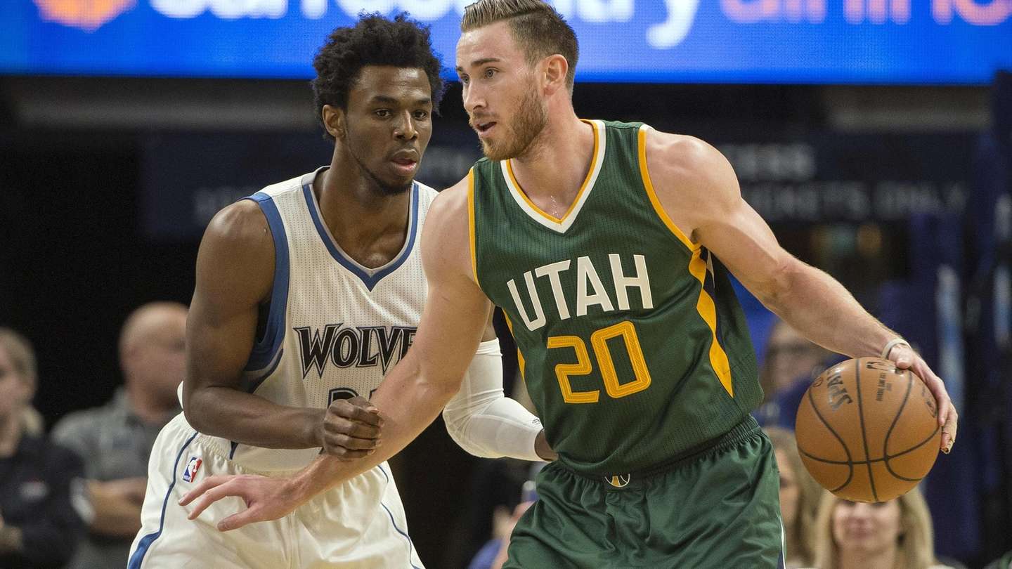 逻密度与巡 逻密度与巡