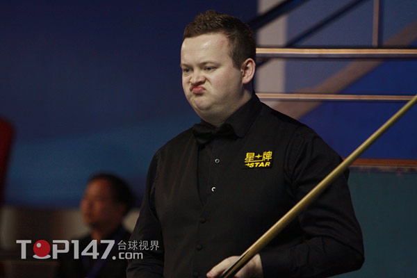 迫使其交球 迫使其交球